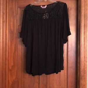 BNWT BLACK , lace yoke , 2x.
